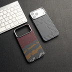 Funda iPhone MagSafe Fibra de Carbono | Carga Inalámbrica, Antihuella | PC Rígida