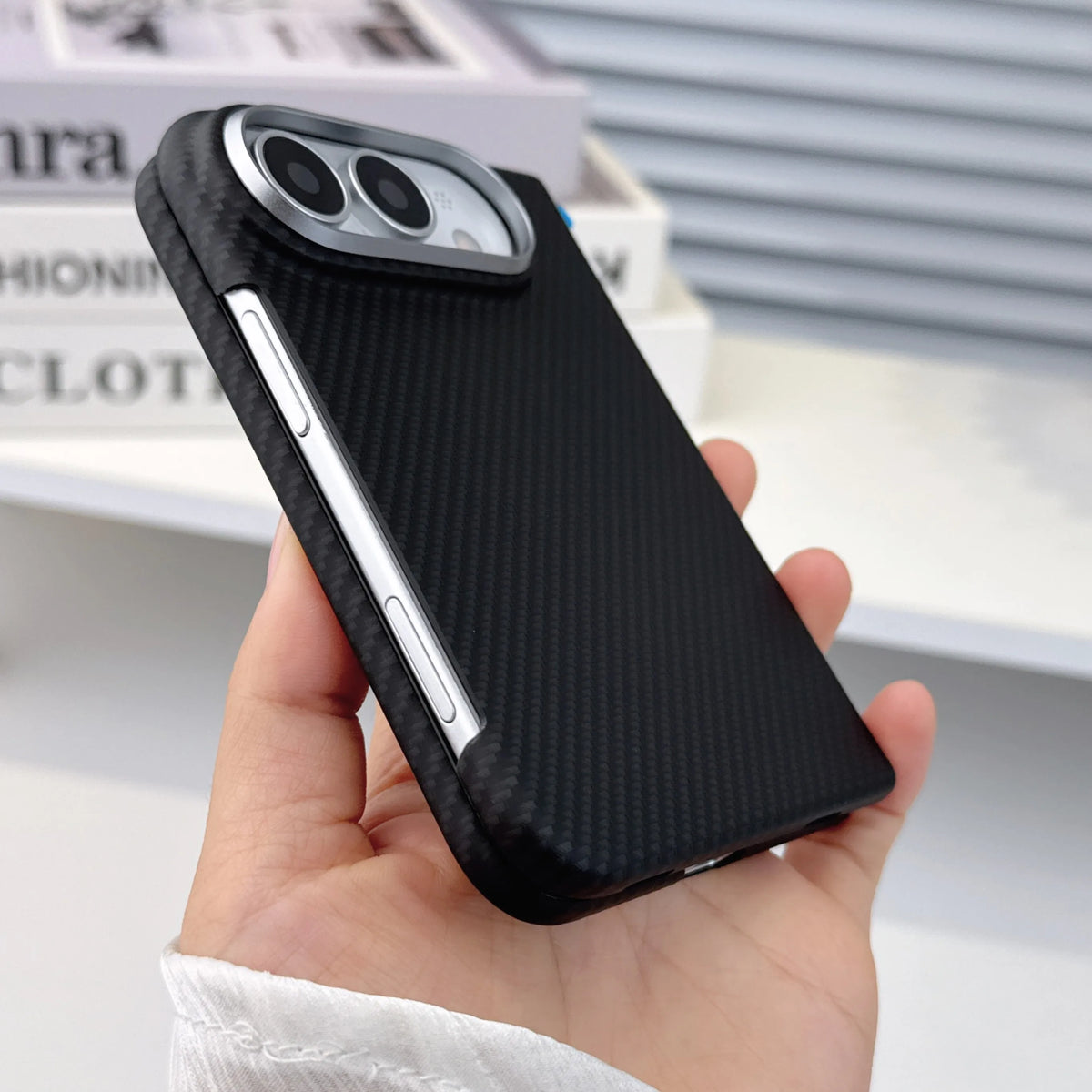 Funda iPhone 18 Duo | Fibra de Carbono, Anticaídas, Cobertura Total | Ultradelgada