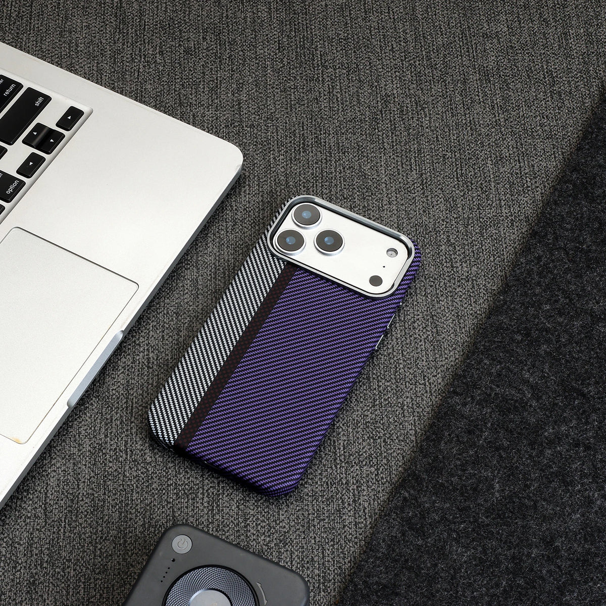 Funda iPhone MagSafe Fibra de Carbono | Carga Inalámbrica, Antihuella | PC Rígida