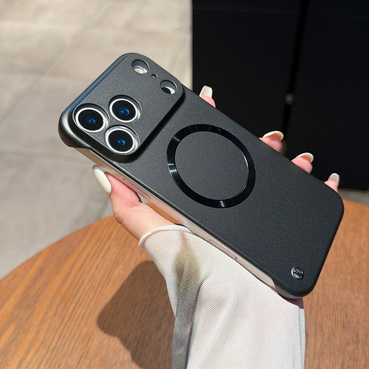 Funda iPhone 18 Pro / Pro Max | Magnética, Ultraligera, Mate | Sin Marco, Antichoques
