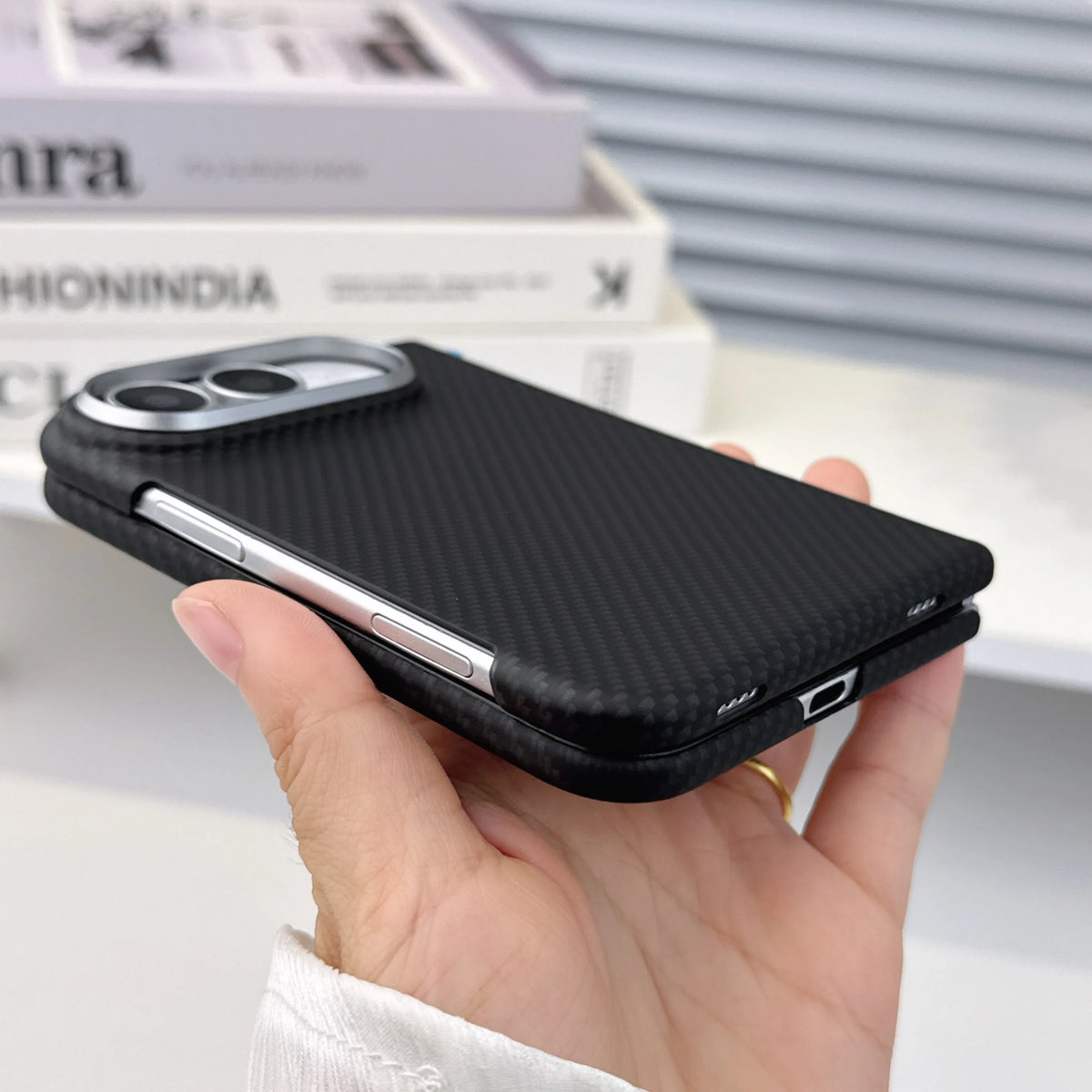 Funda iPhone 18 Duo | Fibra de Carbono, Anticaídas, Cobertura Total | Ultradelgada
